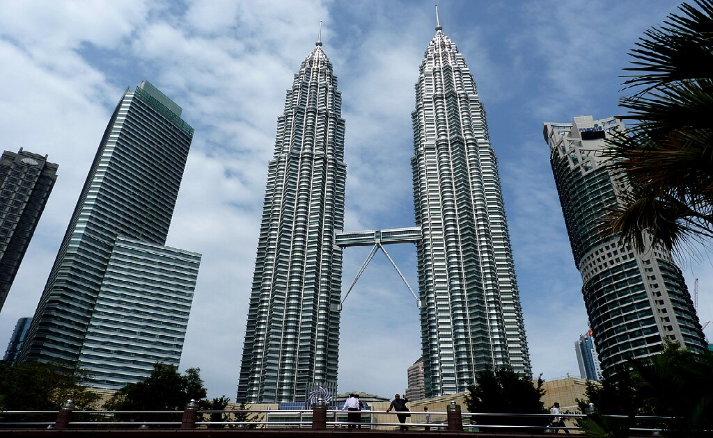 8D / 7N Malaysia Tour Package