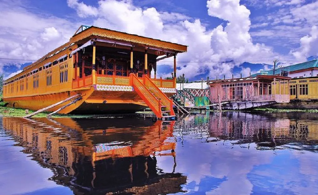 6D/5N Kashmir Tour Package